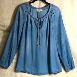 America Blues Boho Peasant Top Embroidered Tie Front Womens Small Festival